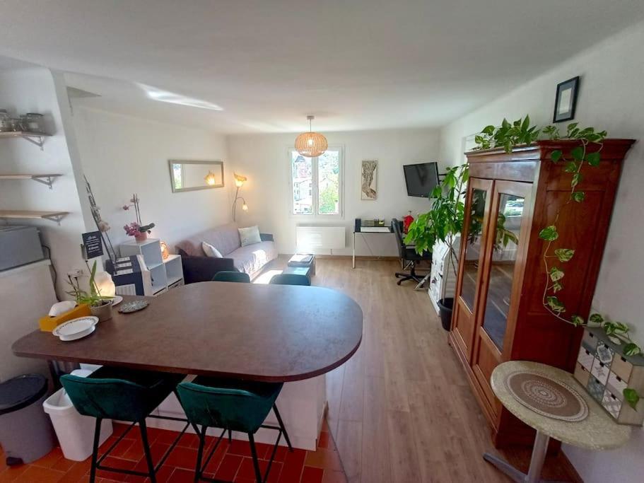 Maison 4 Pers Avec Jardin Au Pied Des Montagnes Ria Kültér fotó